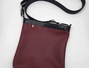 Sac bandoulière cuir bordeaux – Sac unisexe pratique et fait main